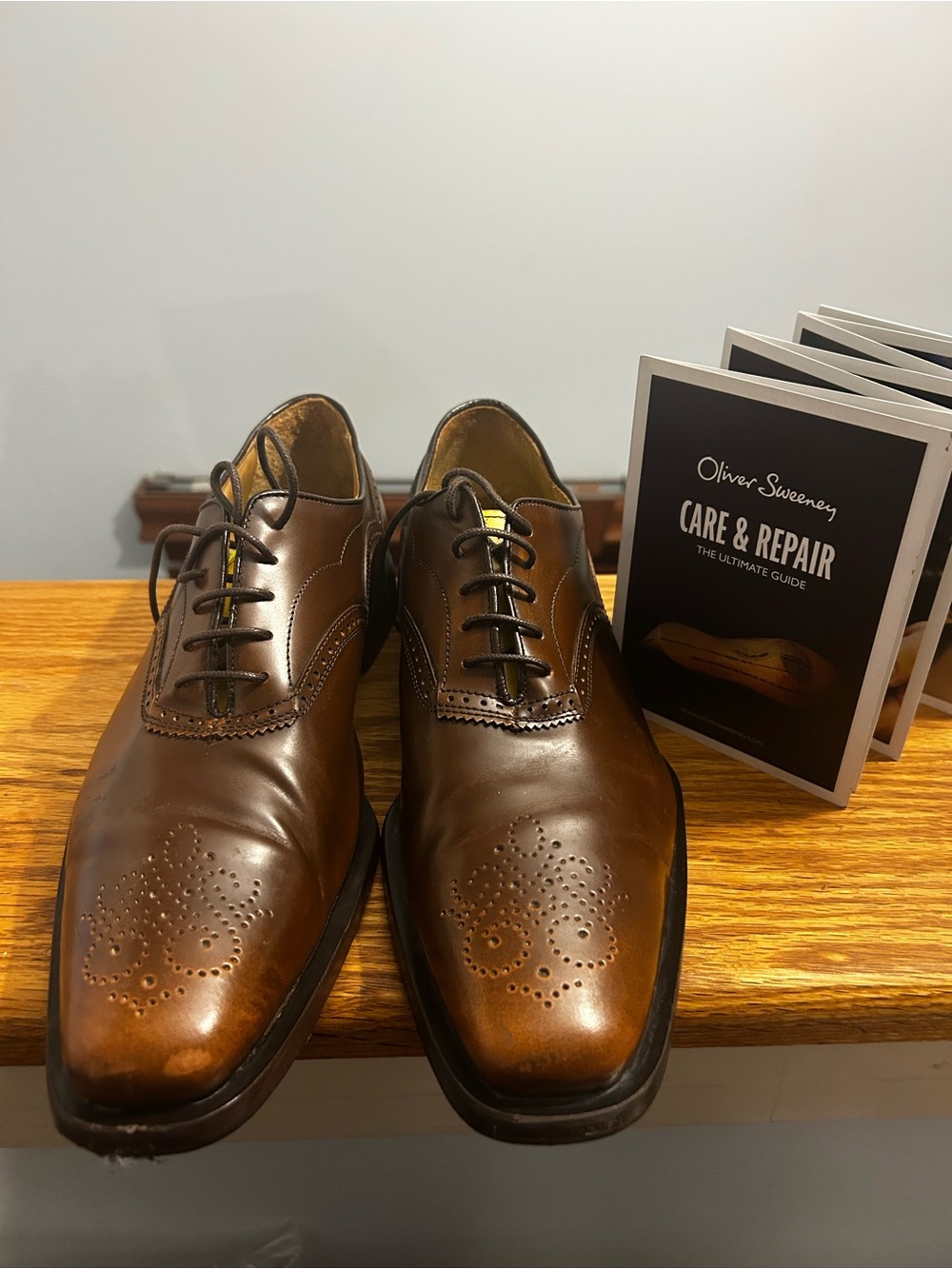 Men's Brown Leather Wingtip Loafers